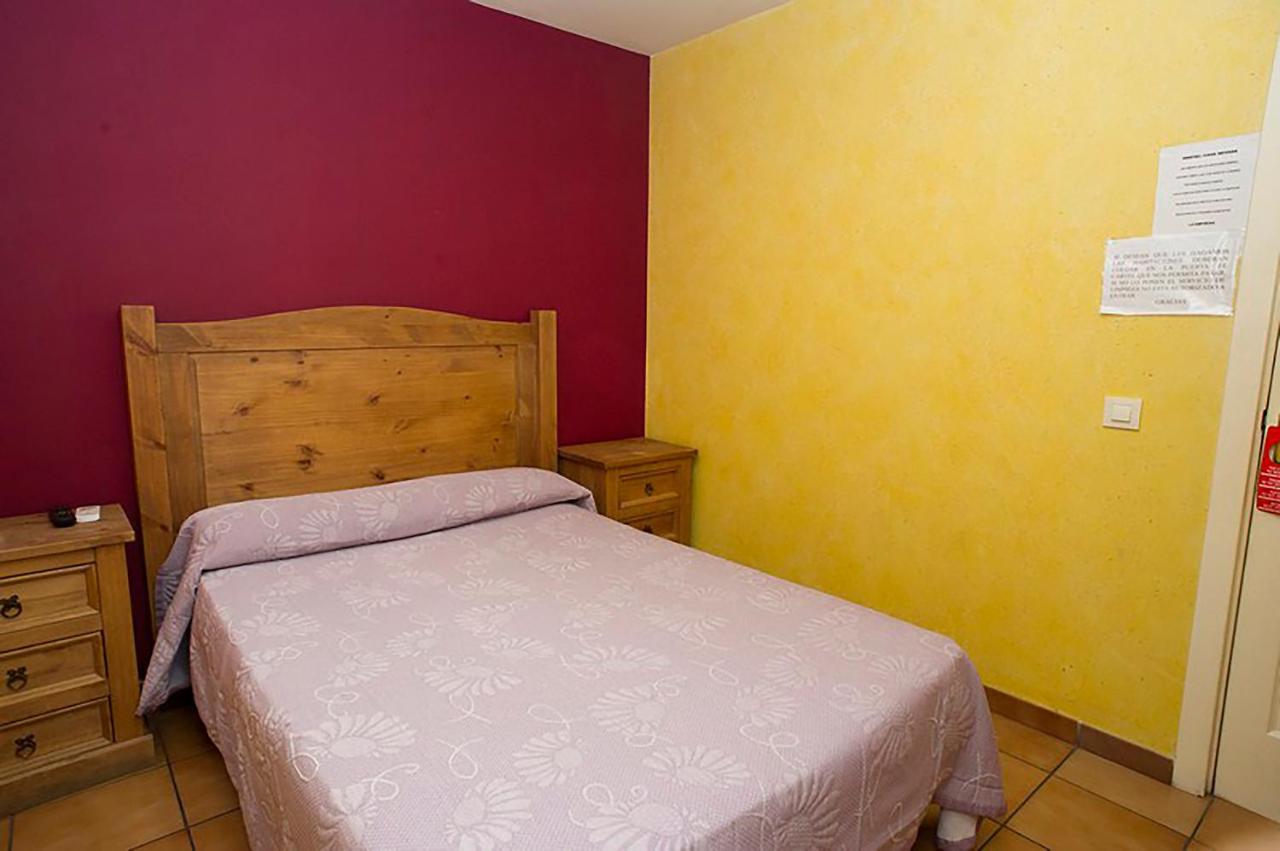 Hostal Velarde Talavera de la Reina Buitenkant foto